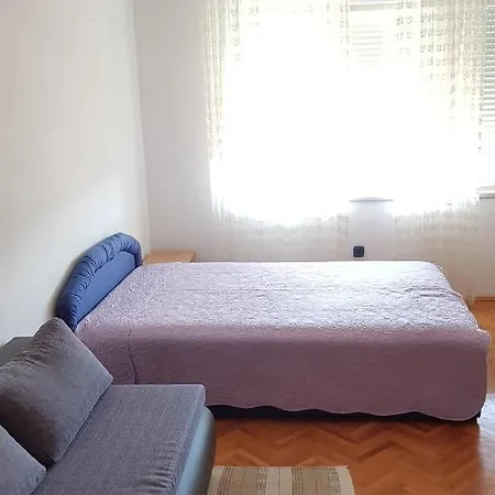 Apartman Lipotica 1